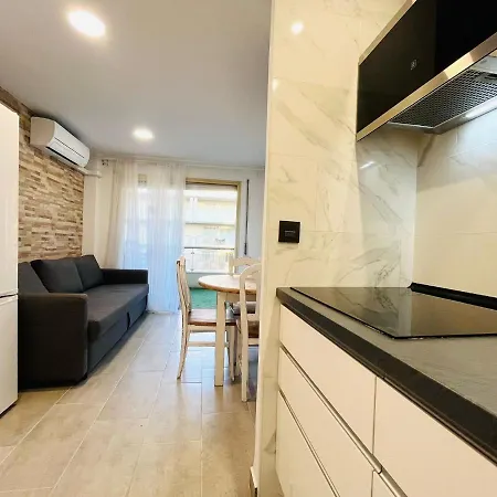 Carlo's Flat, Recien Reformado, Piscina Y A 5minutos De La Playa